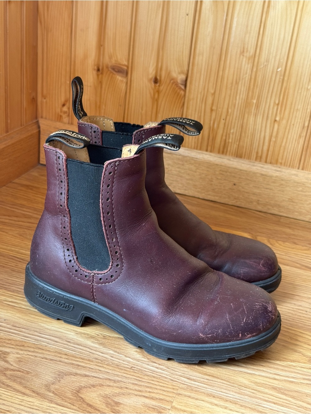 BLUNDSTONE 1309 CHELSEA BOOTS IN REDWOOD